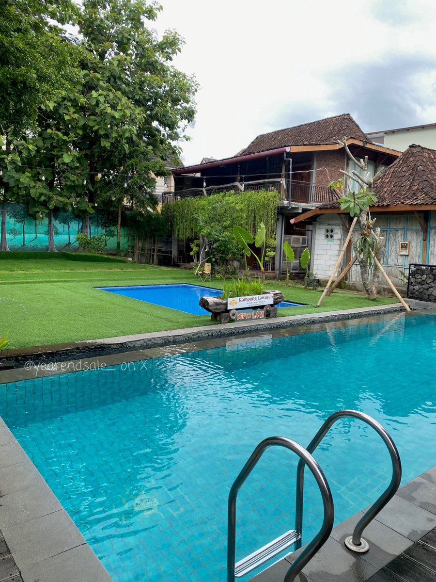 yearendsale_'s tweet photo. udah beberapa kali kesini, ga pernah bosen sama vibesnya. bisa jadi referensi kalau liburan/staycation di jogja.

apalagi ada warm pool, pas bgt kalo lagi capek kerja, malem-malem bisa berendam air hangat di sini, relax bgt 🧘🏻‍♀️(detail on next tweet) https://t.co/hE61RceZ9r