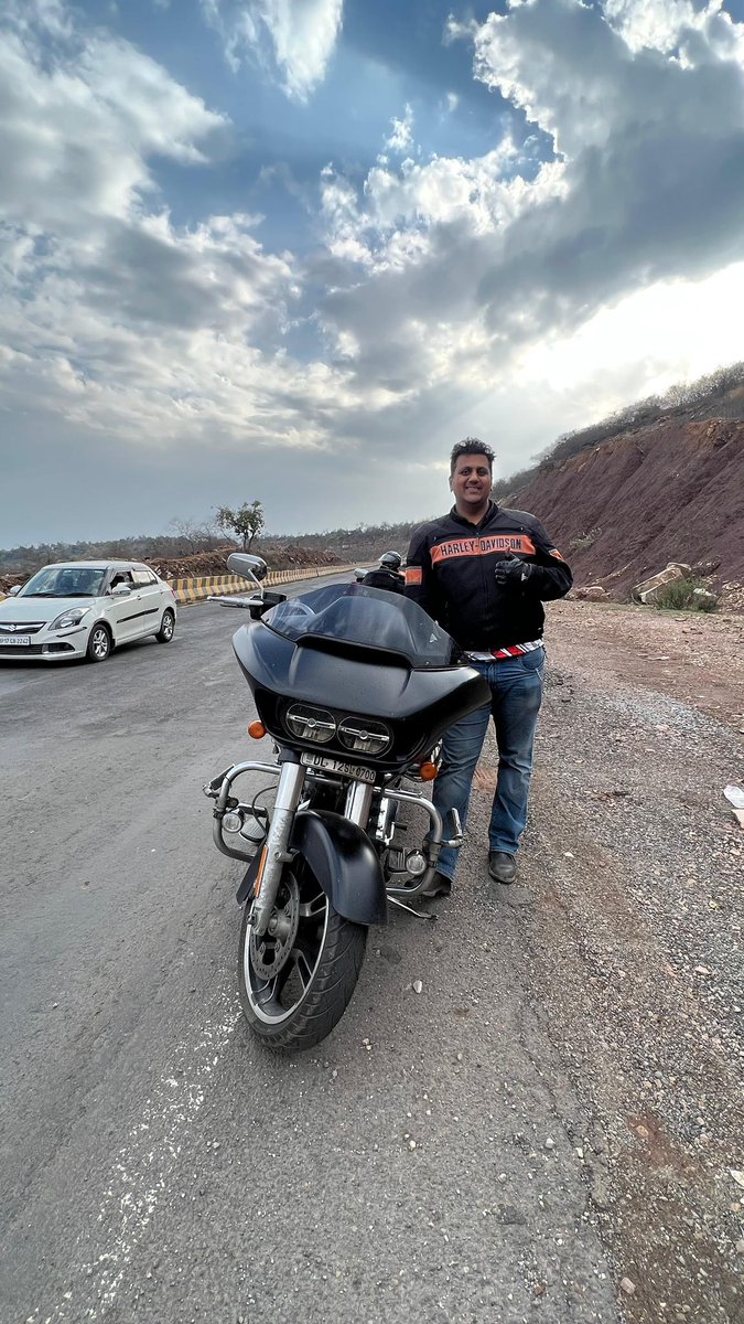 #UttarPradeshTourism wishes Shubham Sharma, Amanda Brown Gupta, Anuj Sood, Geeta Dixit, and Amit Banerjee the best of journey!

#Riders #Harley #UPTourism #UttarPradesh 

<a href="/MukeshMeshram/">Mukesh Meshram IAS</a> <a href="/harleydavidson/">Harley-Davidson</a>