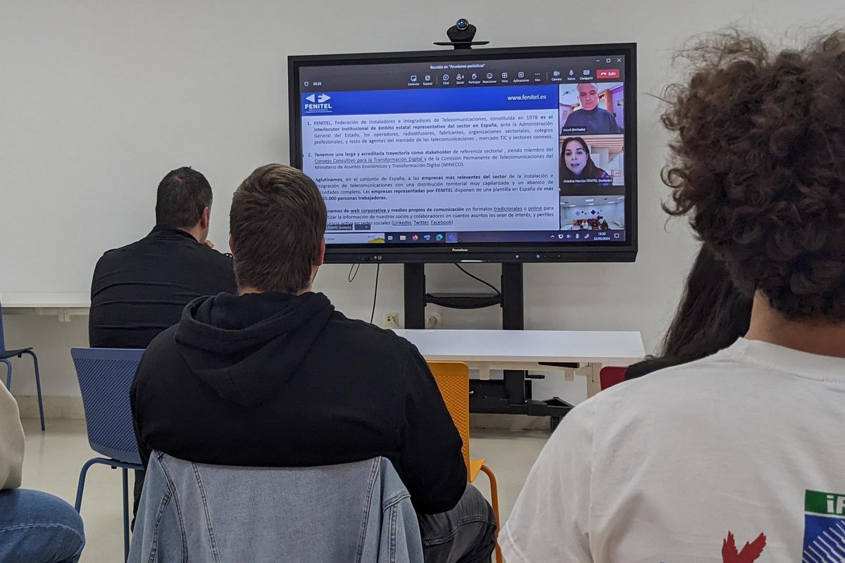 ETSIT_UVa's tweet photo. Jornada de Teleco-Extra sobre La importancia del instalador e integrador de telecomunicaciones profesional en @ETSIT_UVa gracias a @FENITEL_ES https://t.co/eLrAdD6smw