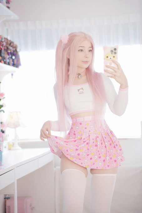 What colour are my panties? Take a guess ? https://t.co/VHHIOqbTdA