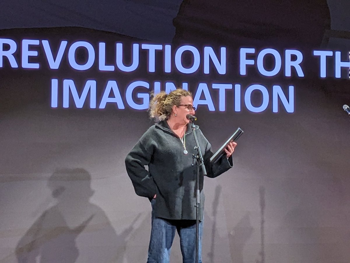 Fantastic day with <a href="/McrWritingSchl/">Manchester Writing School</a> staff/students <a href="/factoryintl/">Factory International</a>  <a href="/jeremydeller/">jeremy deller</a> @moniqueroffey <a href="/alexlockwood/">Alex Lockwood</a> etc on Myth in British culture. Eno on surrender was ✨✨✨
#FeteOfBritain