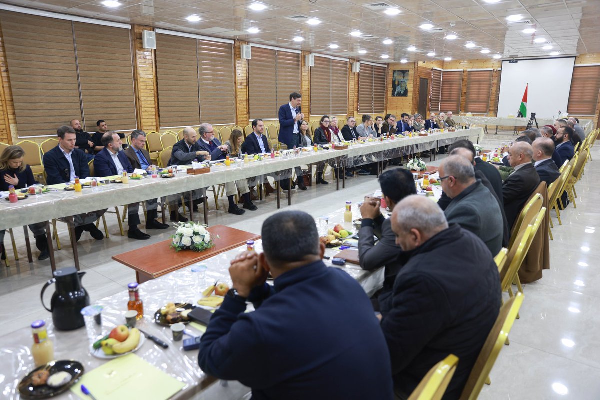 EUpalestinians's tweet image. 1/5 EU Heads of Mission and like-minded countries visited Hebron and the Ibrahimi Mosque few days prior to marking the 30th anniversary of the 1994 massacre.
