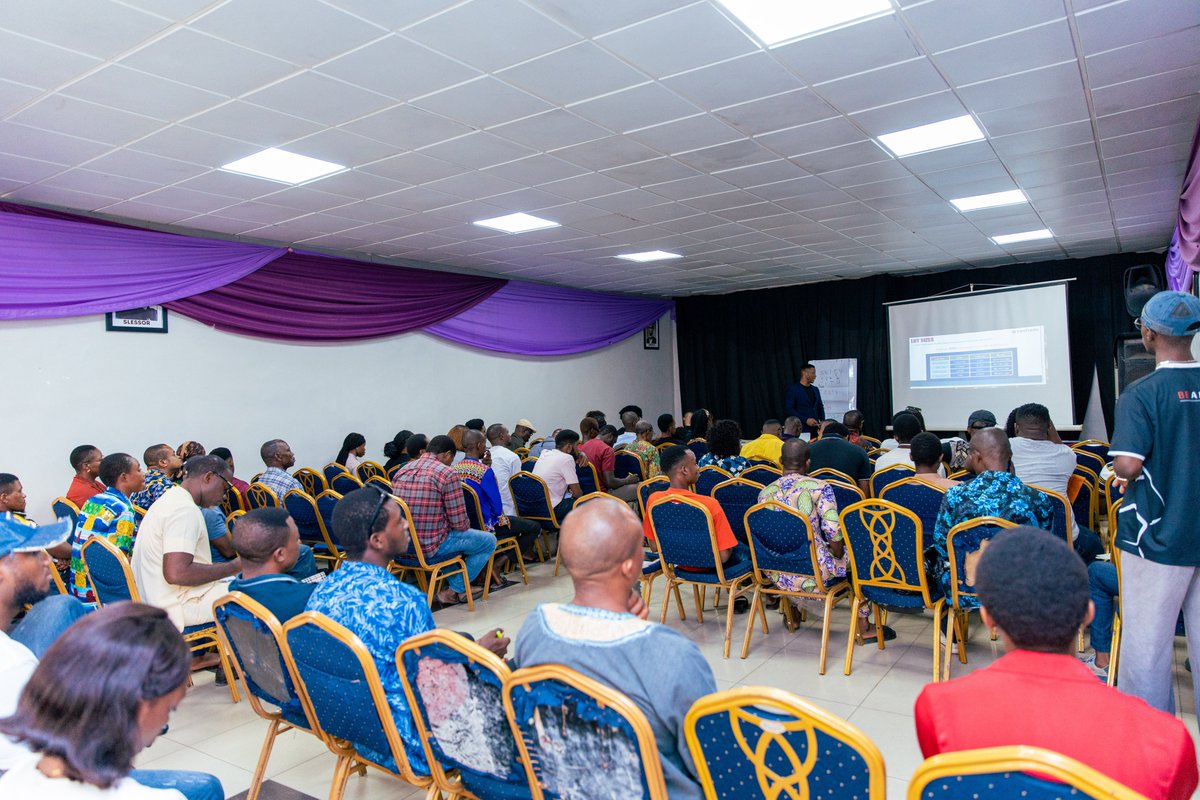 Tentradeafrica's tweet photo. Day one conquered at the Forex Bootcamp UYO edition!
Exciting highlights, valuable insights, and a journey to financial empowerment underway.
Ready for more!
Click the link below to join Ten-Academy today
https://t.co/BSdQ3s0P96
#Forexbootcamp #Tradingsuccess https://t.co/lj6smq1hxp