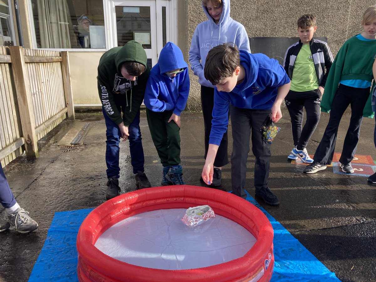 Great team work designing, building and testing rafts! Thanks to <a href="/CRESTAwards/">CREST Awards</a> <a href="/TechFestNews/">TechFest</a> for this fantastic resource 🛶⛵️