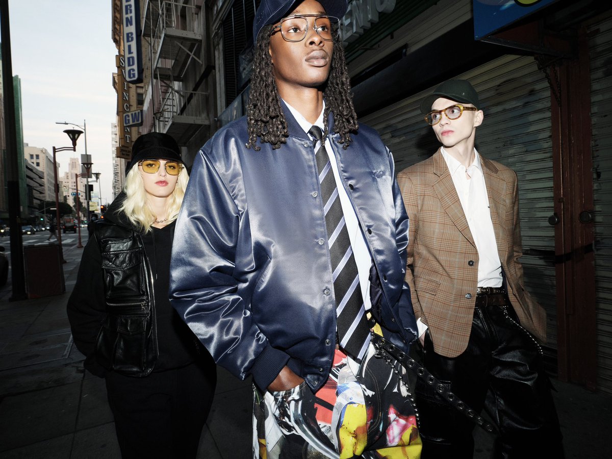 9dcc Collection 01 is officially live.

shop.9dcc.xyz

Items for immediate pick up in Paris must be ordered separately from pre-order/“ship to me” items and picked up same day by 6:45 PM CET.