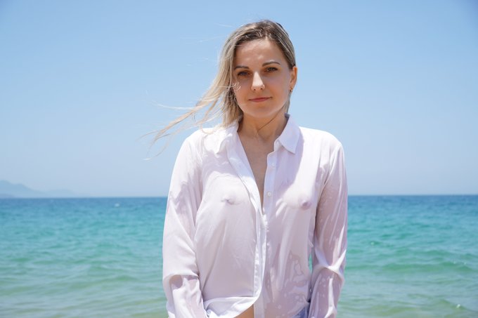 Have a hot weekend!😘 https://t.co/Y9hAm28cPd<a href="/tag/mvsales"class="tags"><span>#mvsales</span></a>