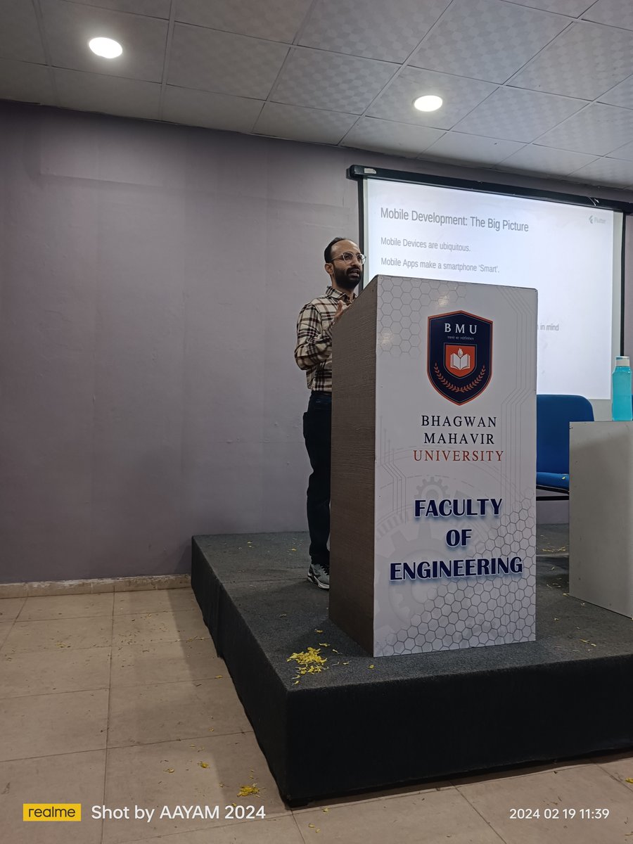 iamharshalk's tweet photo. I had an incredible time at Bhagwan Mahavir University sharing insights on Flutter Development and unveiling the fascinating journey of Annextech Software's migration to Flutter! https://t.co/ulZIt8wdim