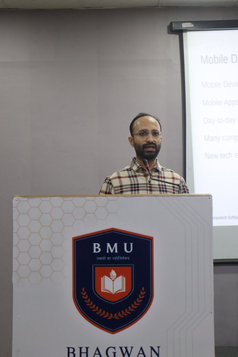 iamharshalk's tweet photo. I had an incredible time at Bhagwan Mahavir University sharing insights on Flutter Development and unveiling the fascinating journey of Annextech Software's migration to Flutter! https://t.co/ulZIt8wdim