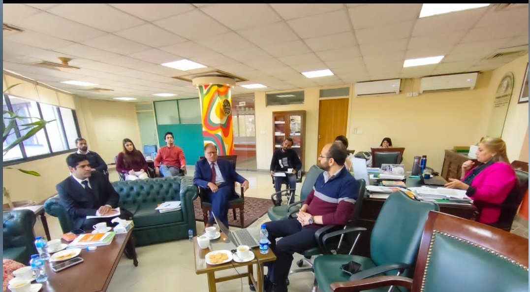 Insightful session organized by NCHR on mental well-being of officials, particularly those handling human rights complaints on daily basis. Thanks to Dr. Malik Nohman for shedding light on this important topic. #mentalhealthawareness #NCHR #Pakistan @RabiyaJaveri