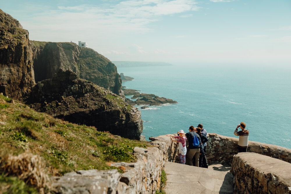 From 9 - 17 March a #NationalLottery ticket is your passport to exclusive offers at hundreds of venues across the UK 🌿 🌺 Free entry at the @EdenProject 🐦 Free entry and other special offers at selected RSPB Discover offers near you: NationalLotteryOpenWeek.com #ThanksToYou