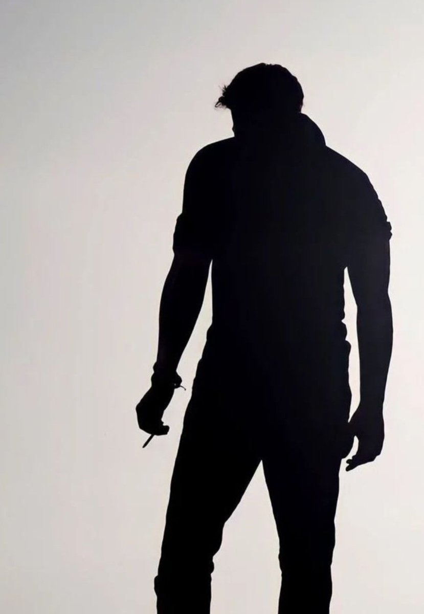 Just a silhouette of #PRABHAS is enough to create HYPE.....
His screen presence is UNIQUE❤️👑

#GlobalStarPrabhas