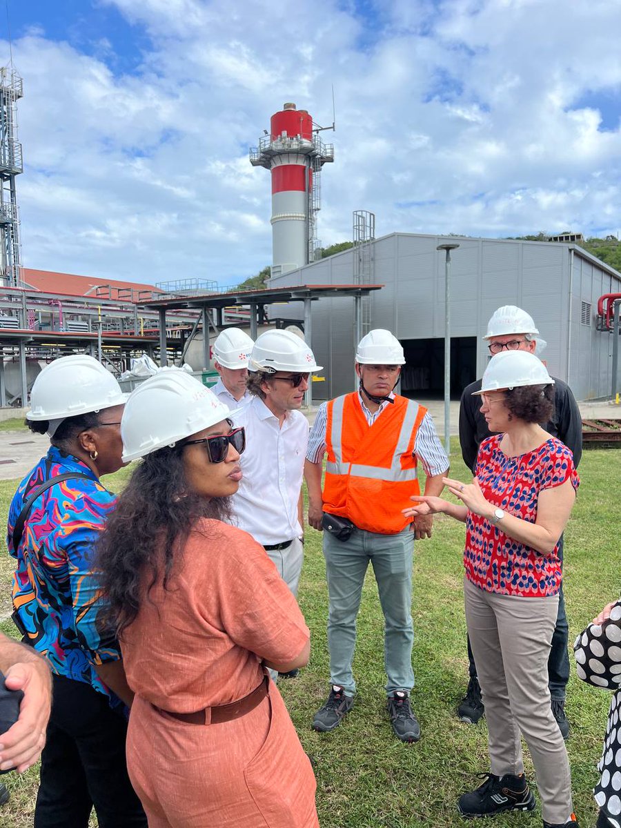 Visite de la centrale @EDF de Marigot à St-Martin, au cœur d’un projet de reconversion afin de préparer le futur énergétique de l’île. Accompagner les ZNI dans la transition énergétique, c’est aussi le rôle de la @CRE_energie.