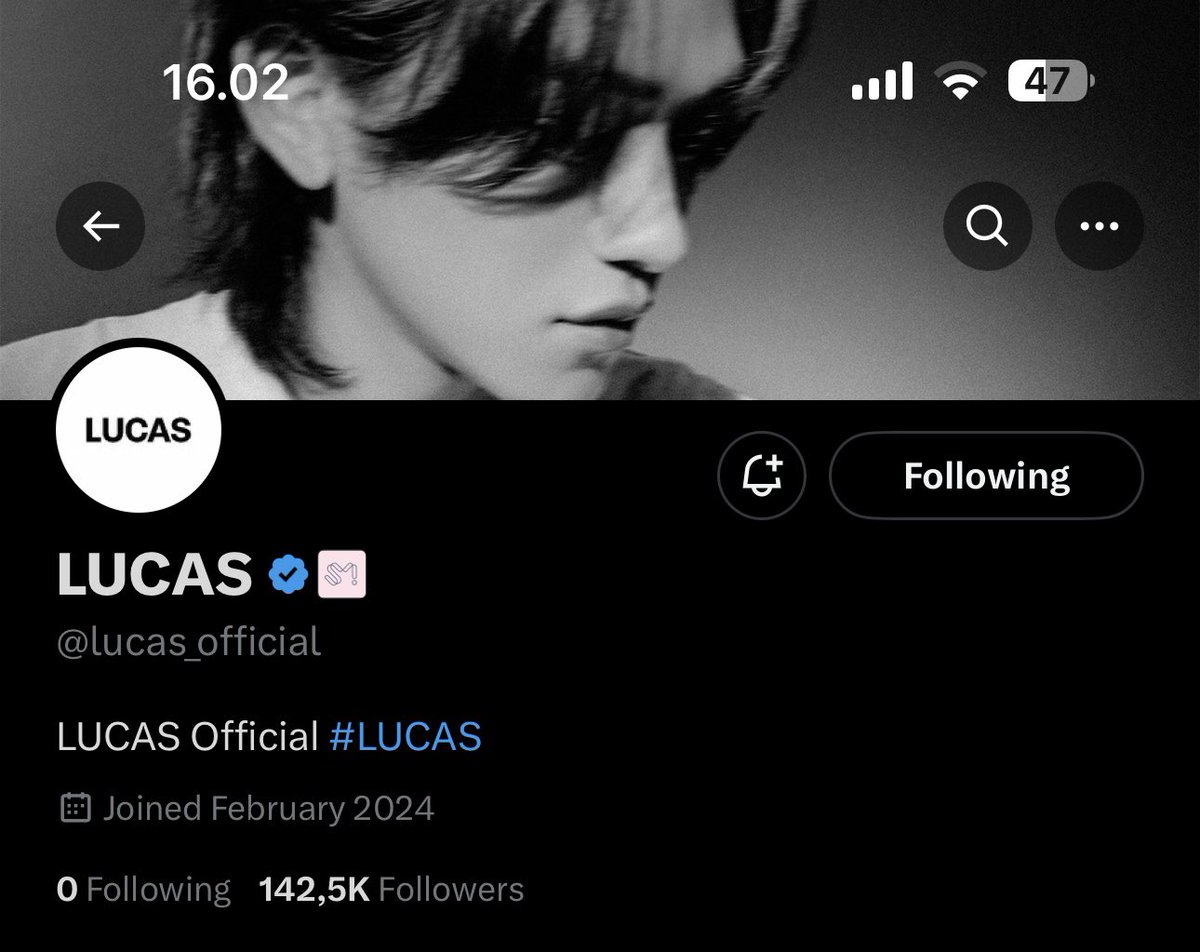 taewong_'s tweet photo. thankyou lucas 😭 https://t.co/jHqZQ7Hf7h