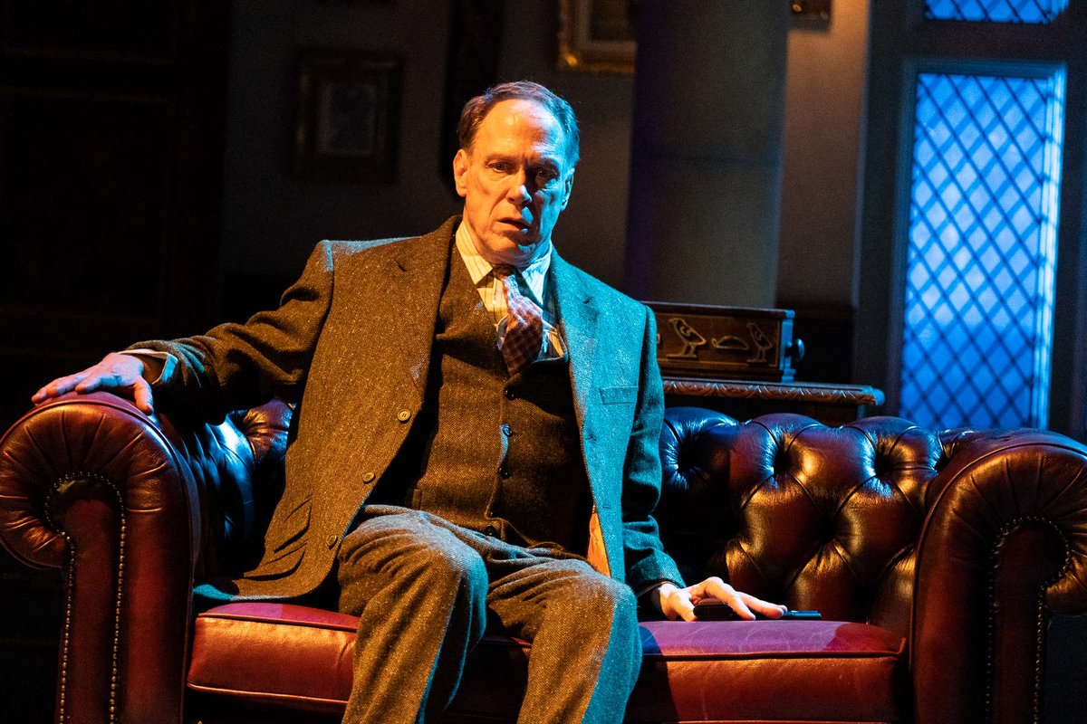 Charleshutchpr1's tweet photo. From Corrie villain to detective novelist for Todd Boyce in Shaffer’s dark psychological thriller Sleuth at Grand Opera House, York. Full interview here https://t.co/RwhWB0CaeA
@grandoperayork #Sleuth #AnthonyShaffer #ToddBoyce #NeilMcDermott @itvcorrie @bbceastenders #thriller https://t.co/jdQfILQea5