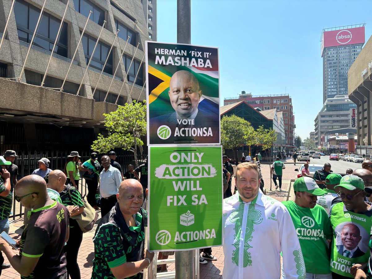 Our first 2024 election posters are up in the Johannesburg inner city. In the coming days and weeks, we are going to turn Johannesburg, Gauteng and the entire South Africa GREEN. Watch this space!