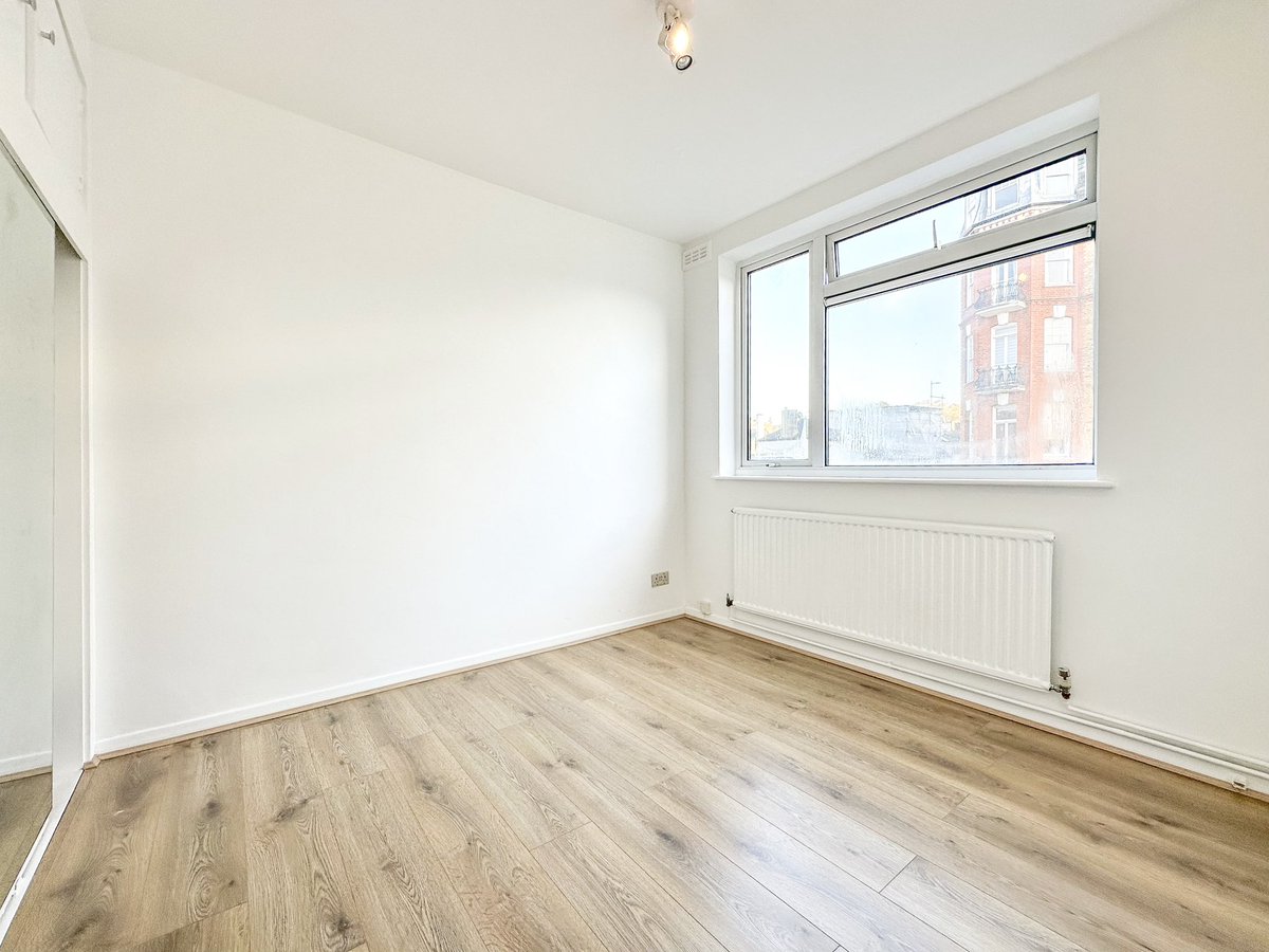 AbacusEstates's tweet photo. Outstanding 2 bedroom apartment situated in West Hampstead 🤍🏠

📍Holmdale Road, NW6 - TO LET 

Check our bio for more details!

#letting #rentproperty #londonproperties #london #estateagency #realestate #realestatelife #property #propertytorent #homesweethome https://t.co/wvD56LUVDT
