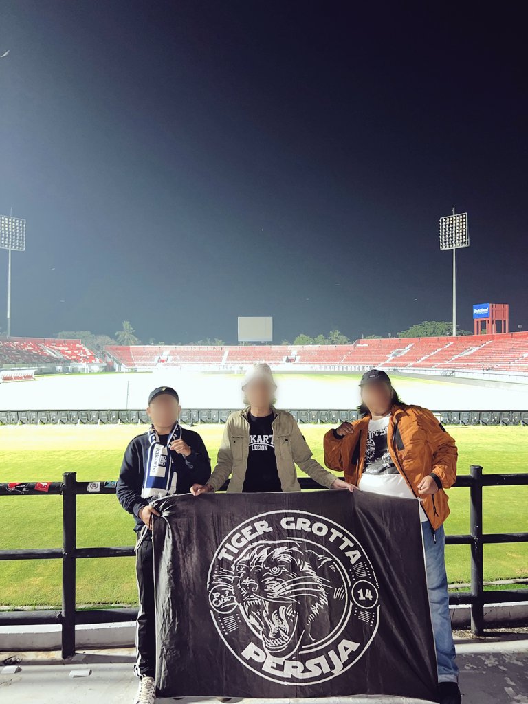 TIGER GROTTA PERSIJA tweet media