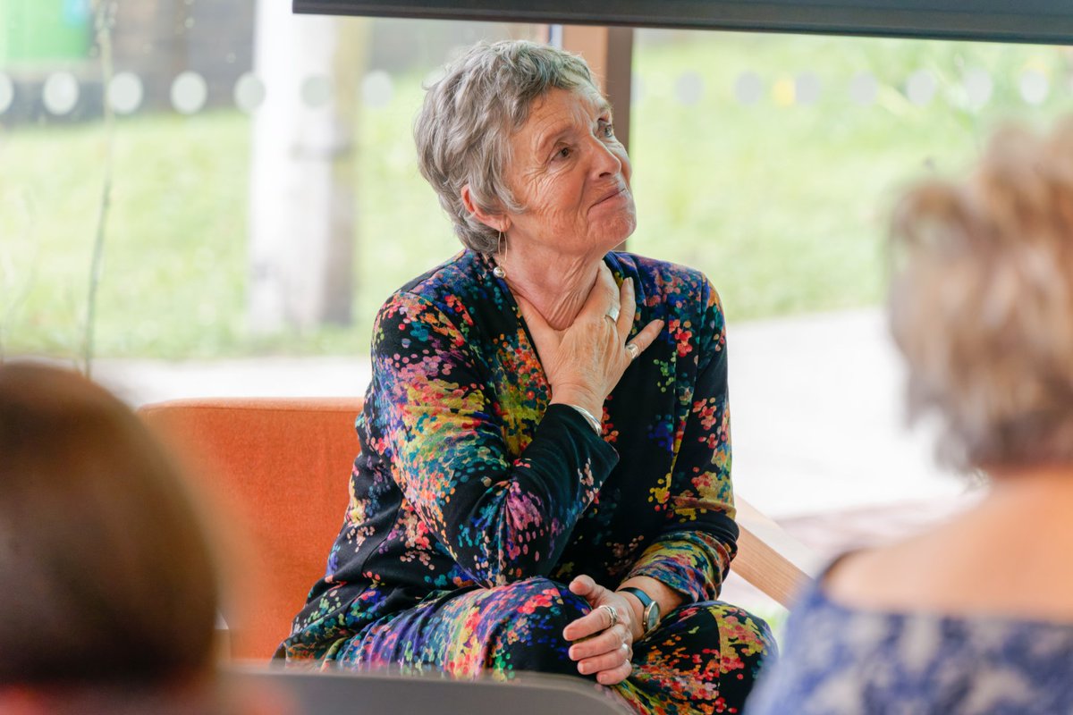 Sri Lankan-born poet and essayist, Aruni McShane, shared her deeply moving and courageous life's journey and poetry that told of her experiences in her mother country and her new home here in Wales to a warm and attentive audience. Thanks to Aruni and our host Gilly Adams.