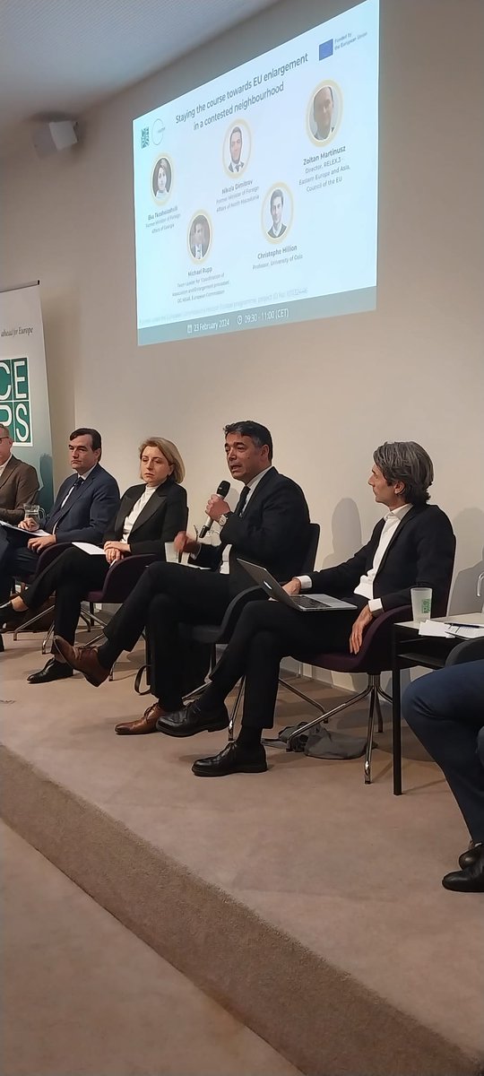 REUNIR Horizon Europe Project (@reunir_horizon) on Twitter photo Happening now! Our speakers are sharing interesting insights about the current challenges of #EUenlargement in contested neighbourhood, highlighting the current geopolitical tensions worldwide.
Live: youtube.com/watch?v=3BZkgY…
<a href="/tkesho3/">eka tkeshelashvili</a> <a href="/Dimitrov_Nikola/">Nikola Dimitrov</a> <a href="/UniOslo/">Universitetet i Oslo</a> @StevenBlockmans Happening now! Our speakers are sharing interesting insights about the current challenges of #EUenlargement in contested neighbourhood, highlighting the current geopolitical tensions worldwide.
Live: youtube.com/watch?v=3BZkgY…
<a href="/tkesho3/">eka tkeshelashvili</a> <a href="/Dimitrov_Nikola/">Nikola Dimitrov</a> <a href="/UniOslo/">Universitetet i Oslo</a> @StevenBlockmans