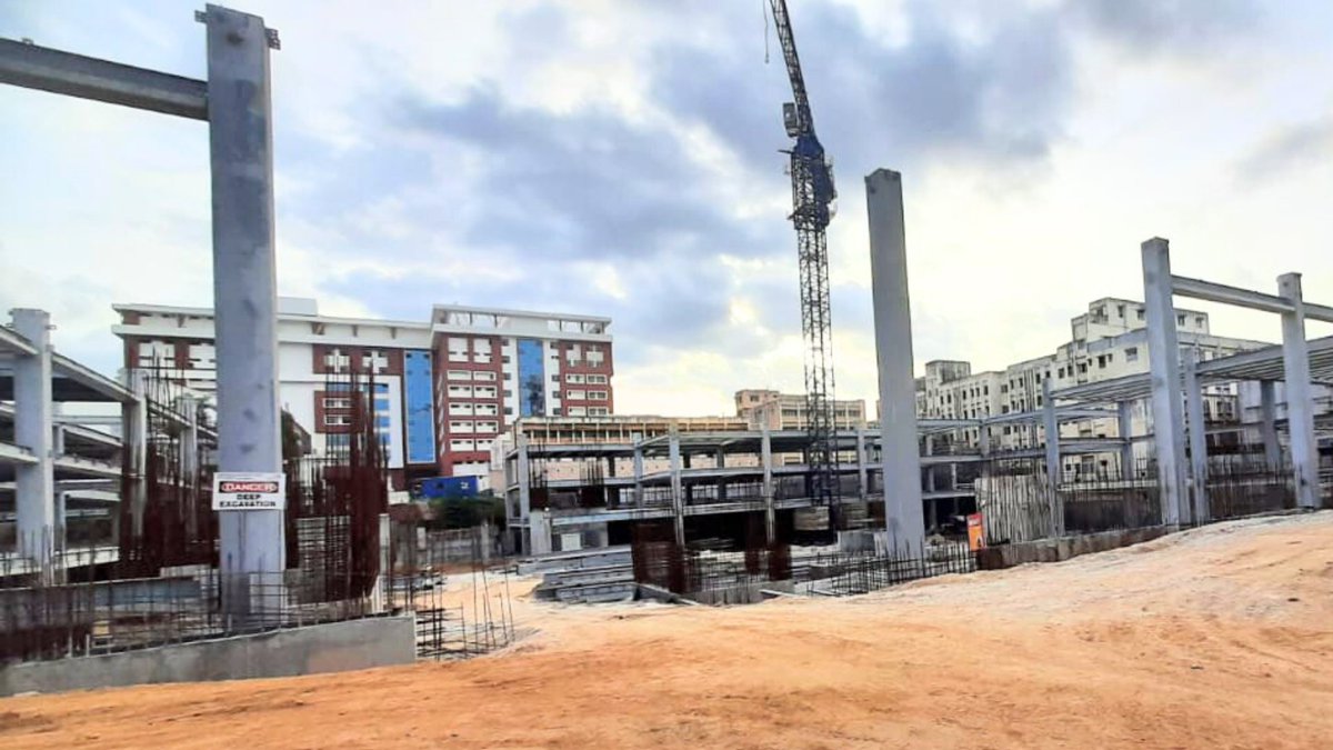 Nikithabuildtec's tweet photo. #ongoingproject

For the first time in India, Nikitha presents Composite Beam Technology ( Saypost ). Our first #compositebeam project is a multispecialty #hospital , which is currently in the advanced stages of construction. https://t.co/igsz9F0rMc