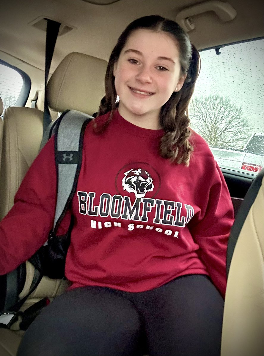 AsstSupBlmfld's tweet image. #MissMolly representing @07003BHS today! Go Bengals! 🐅