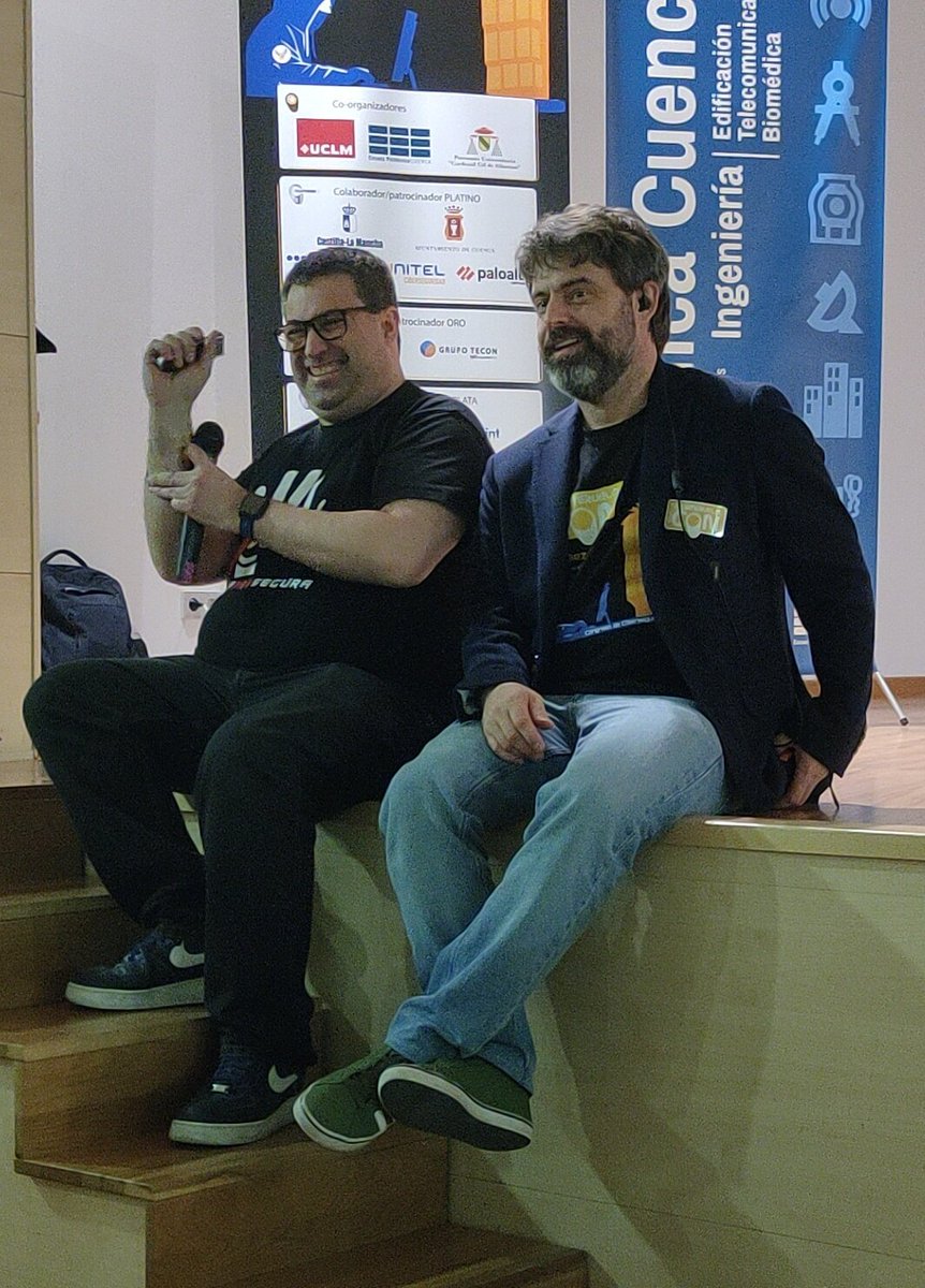 No podía faltar en las <a href="/morteruelocon/">MorterueloCon</a> otro gran amigo como <a href="/JosepAlbors/">Josep Albors</a>  con la camiseta  de <a href="/X1RedMasSegura/">Comunidad X1RedMasSegura</a> q nos recuerda a nuestro Ángel de la guarda <a href="/_Angelucho_/">Angel</a>

Toca ahora hablar de la actualidad del grupo #Lázarus en  #MorterueloCON2k24 👌😉🔝