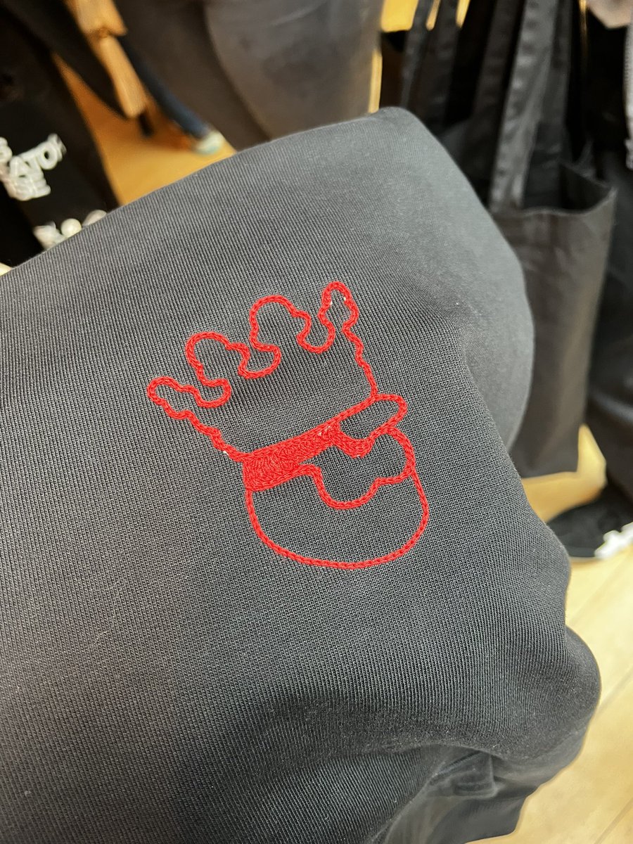 Wow - <a href="/AvaxHusky/">HUSKY🔺</a> Merch station is 🔥👌🏼 

500gsm, 100% organic cotton