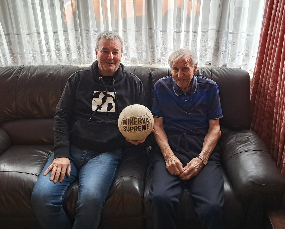 With Billy Lansdowne Jr over from Sweden it was a chance to get one of West Ham's father and son pairings together for a photo shoot. With special guest hat-trick ball from the 1979 League Cup tie v Southend.