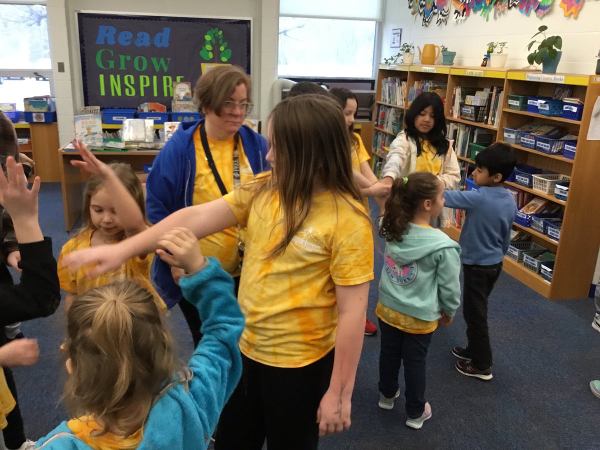 Mrs. Ayres tweet media