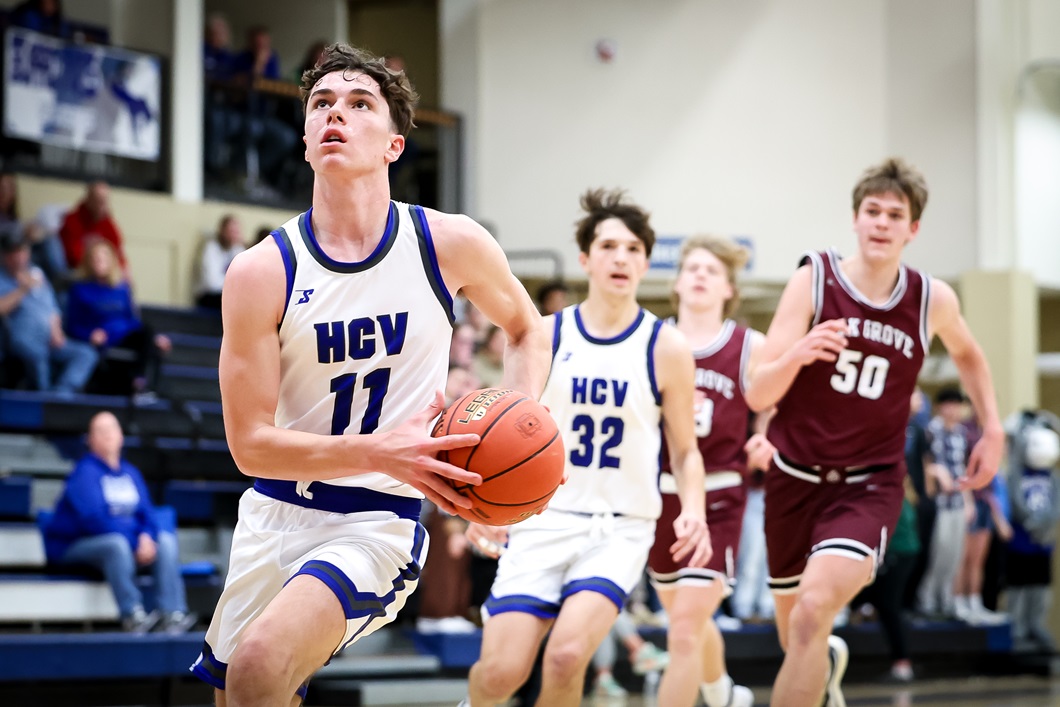 HillsboroBanner's tweet photo. The Burros host No. 3 Four Winds-Minnewaukan tonight at the HEC @HCVBurros @dylan_mitz @YourLiveEvent1 https://t.co/YZ7K0mSmuA