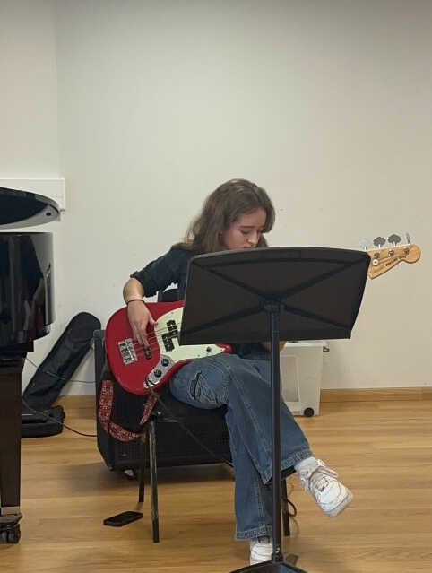 SHHSforGirls's tweet photo. Outstanding performances at today's lunchtime recital from two of our talented Sixth Form Music Scholars. #commitment #mehrlicht https://t.co/fNwBHhbaEV