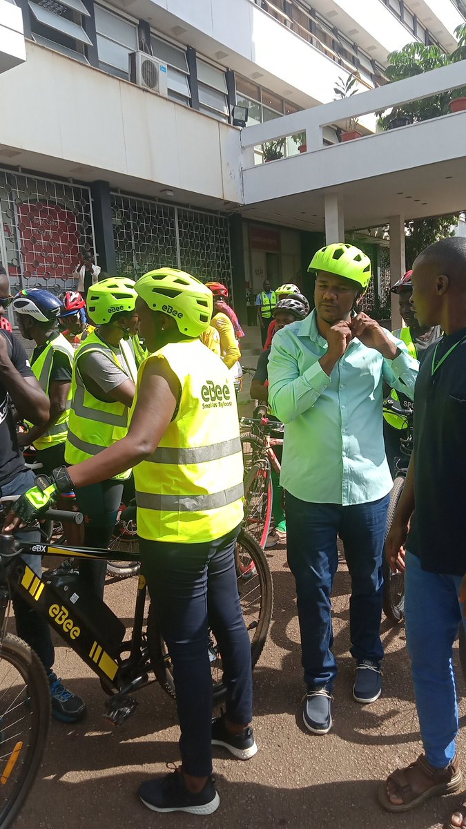 NandiJo2's tweet photo. #cyclingsafety #funcyclinguganda let's join hands for this campaign π #urbantv #visiontv #bukeddetv #KCCA https://t.co/VT6Nh33S9f