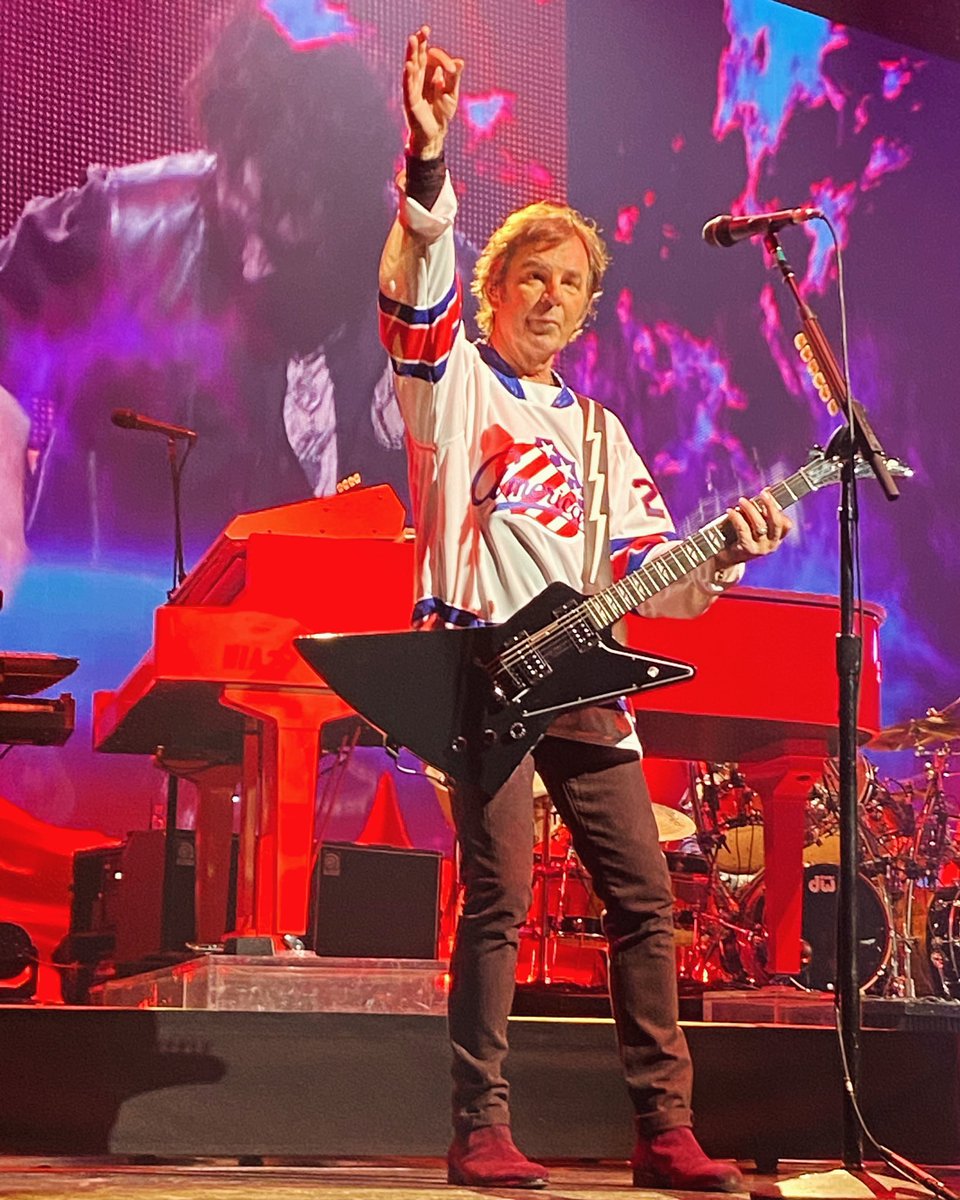Welcome to the @AmerksHockey family, @JourneyOfficial! We loved having you perform in our arena!