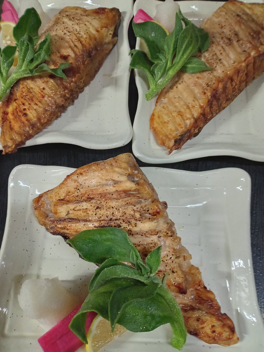 ＃あじ蔵（くら）＃今日も良いお客様ありがとう　＃科学調味料や着色料をはじめ体に有害な添加物を使用しない健康的で安全な料理を提供しています。