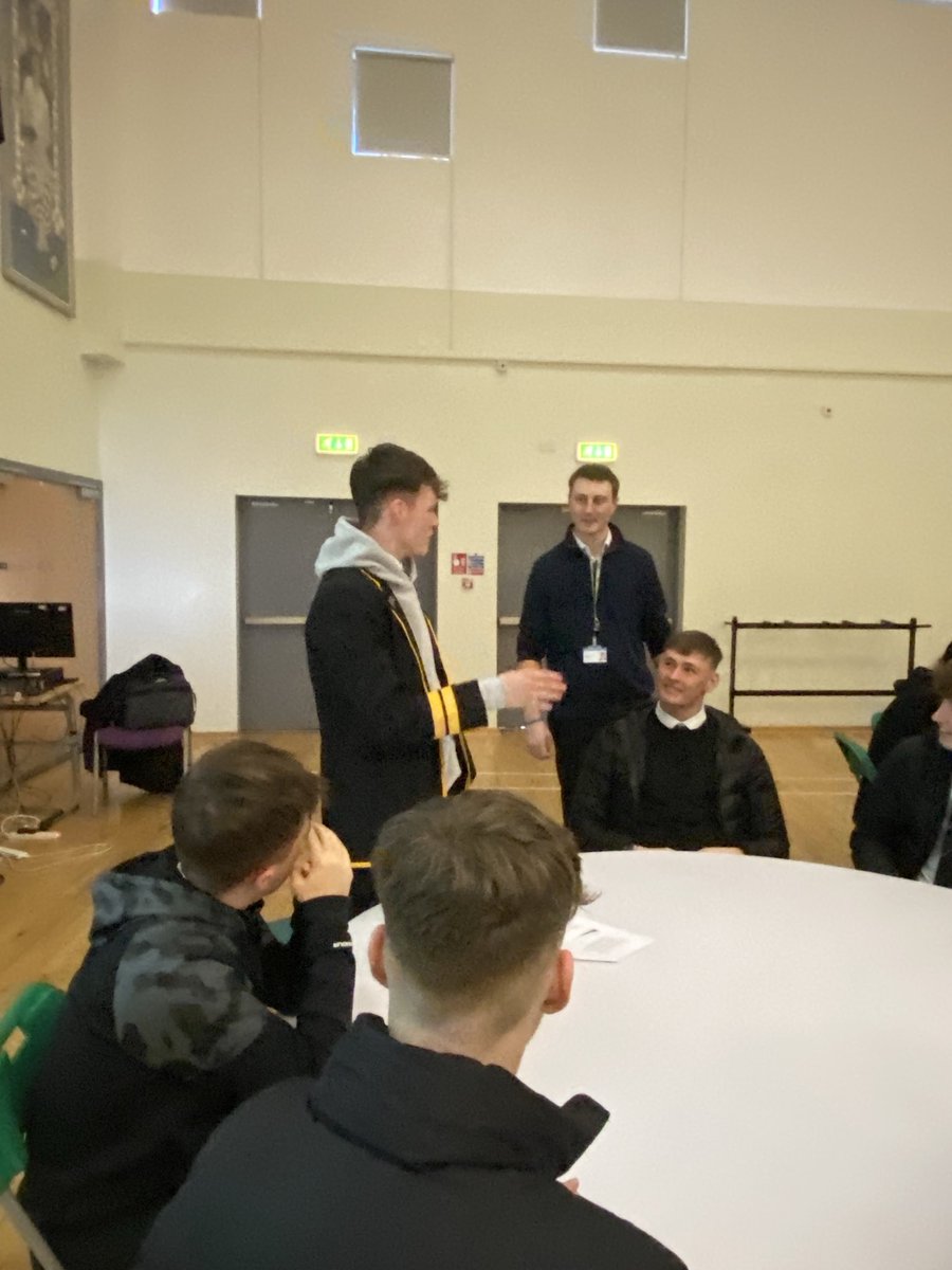 HayleyMcmaihin's tweet image. Huge thank you to Callum Wynd from Clackmannanshire Council who delivered a brilliant session with our seniors, helping them understand housing options in Clacks.