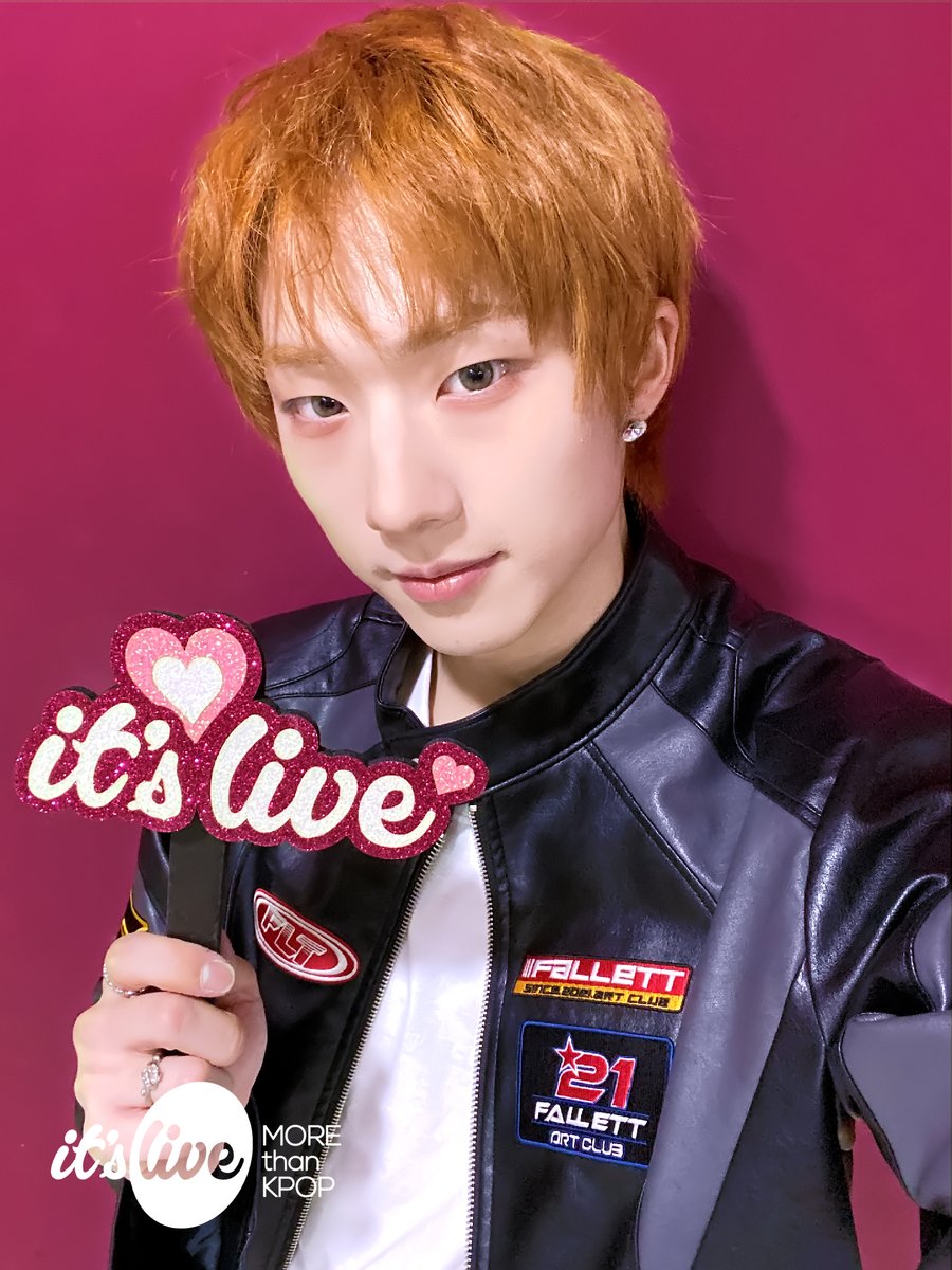 itsLIVEofficial's tweet photo. #P1Harmony 의 #잇츠라이브 가 잠시 후 5시에 시작됩니다!📸
유튜브 it's Live 채널에서 최초공개로 만나보세요!
‘#때깔’ 밴드 라이브 보면서 실시간 채팅 같이 달려요❤️

#피원하모니 - #Killin_It (Band Ver.)
Premieres on Youtube 'it's Live' Channel at 5PM KST TODAY! https://t.co/I5Uuj3smSb