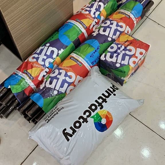 Printfactoryng's tweet image. Our clients delivery packages are on the move!
These packages are full of exciting printed creations, heading straight to their happy homes.

Explore our website for more options! 

printfactory.com.ng 

#printfactoryng #deliveryday #printandwin