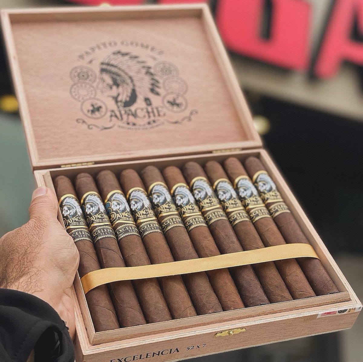 Casa Caraballo Apache cigars are known for their quality and rich flavor profile, often featuring a blend of premium tobacco leaves and expert craftsmanship. Special box of 10 $140.00 DM for orders.