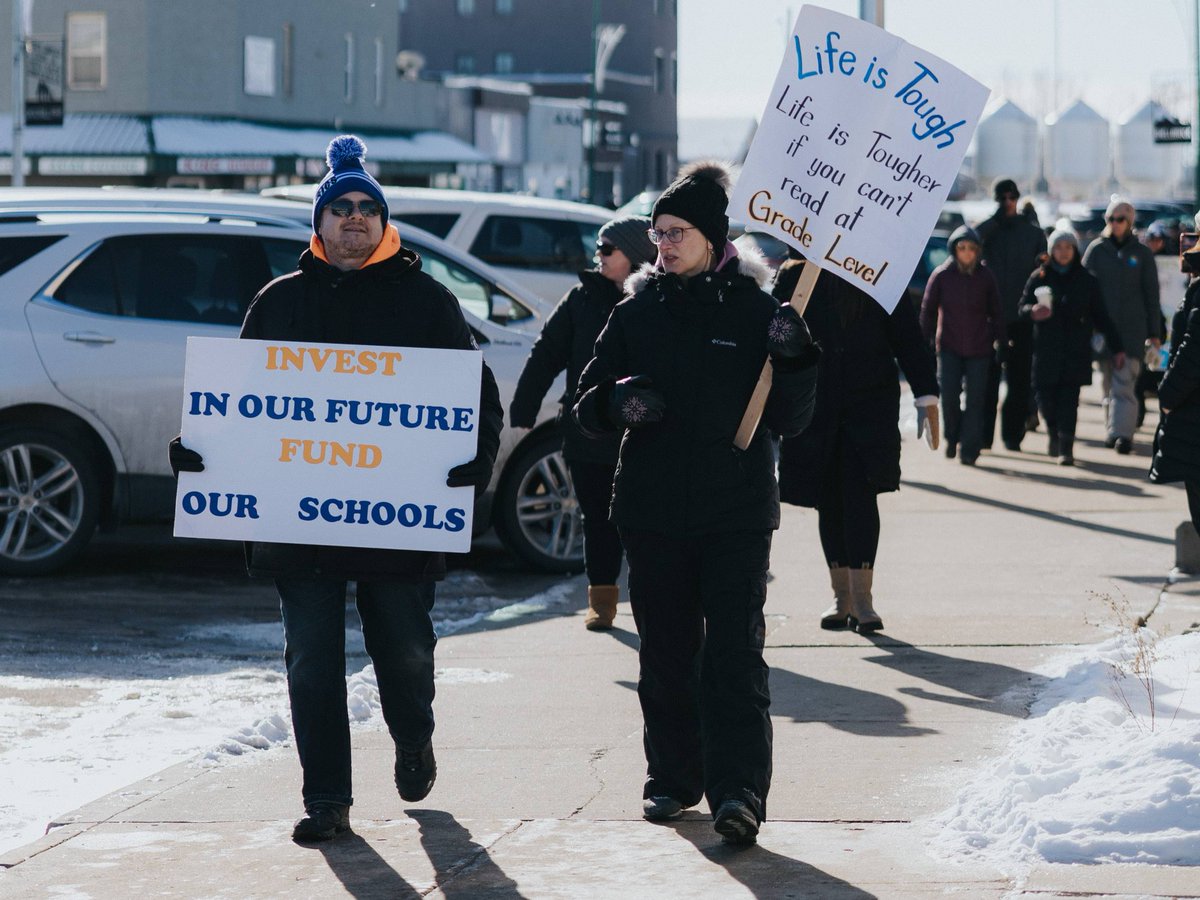 SaskTeachersFed's tweet photo. 📢 NEWS RELEASE: On Monday, February 26, Saskatchewan teachers will withdraw all extracurricular activities for the day, provincewide. Monday, February 26 will also see the continuation of rotating noon-hour supervision withdrawals.

Read more: https://t.co/Mu5IGB5pib https://t.co/OjcSfGwAwB