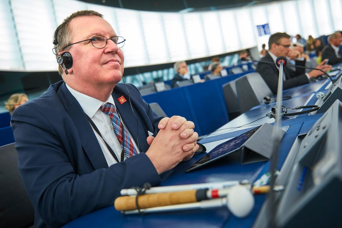 RUMRA & Smart Villages Intergroup (@intergrouprumra) on Twitter photo RIP Erik BERGKVIST, who died on 20.2.24, at 58 years of age. Erik BERGKVIST served as Swedish MEP in <a href="/RenewEurope/">Renew Europe</a> since 2019 and was an active member of our intergroup, always fighting for rural development and engaged for our citizens in Europe's remote corners. U will b missed RIP Erik BERGKVIST, who died on 20.2.24, at 58 years of age. Erik BERGKVIST served as Swedish MEP in <a href="/RenewEurope/">Renew Europe</a> since 2019 and was an active member of our intergroup, always fighting for rural development and engaged for our citizens in Europe's remote corners. U will b missed