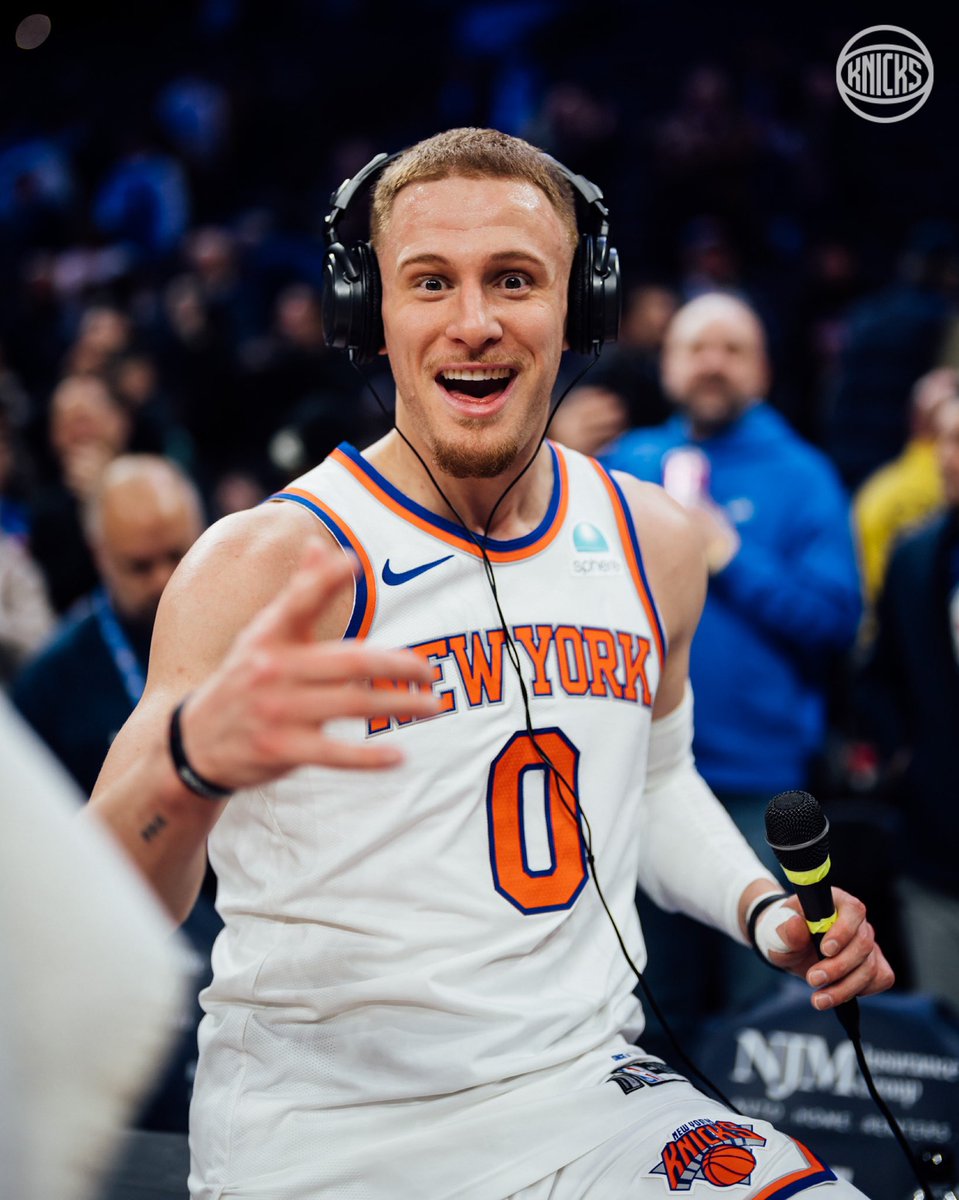 nyknicks's tweet photo. gooooood mornin New York ☺️ https://t.co/ttr05cP8N2