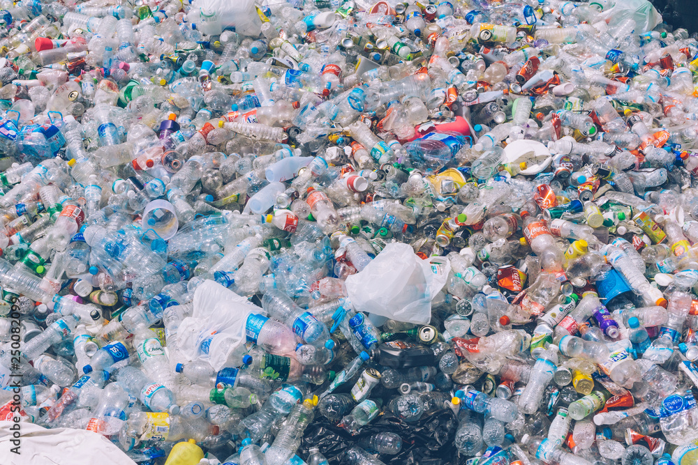 Here are some recent important news in the field of plastic research🙌

PHL7, PETase, MHETase: enzymes that degrade PET plastic. 🧪

New method to recycle more plastics. 🧪

Let’s turn waste plastic into products. 🌎

#plasticresearch #plasticsolution #plasticpollution
