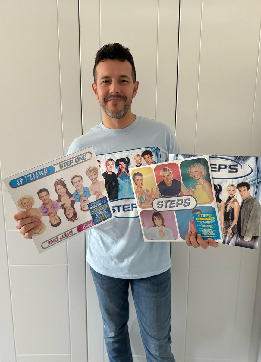 OfficialSteps's tweet image. 🎉 Guess what’s finally here! 🎉 Our first three albums #StepOne #Steptacular and #Buzz are OUT NOW on vinyl in 3 very special formats - StepSwirl™️, neon colored vinyl, and zoetrope picture disc alongside our retro album merch range: demonrecords.lnk.to/steps 👕