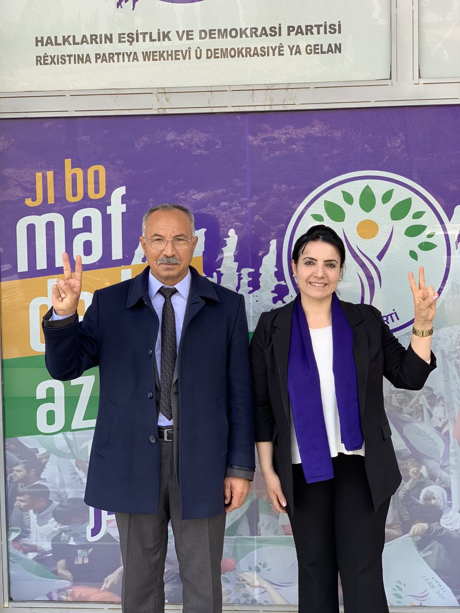 İlçe Eş Başkan Adaylarımız Sayın Adalet Eriş ve Sayın Halil Akbaş öncülüğünde halkımızın umudunu yeşertmeye adayız.
🫶🫶🌱🌱🗳️🗳️💚💛❤️