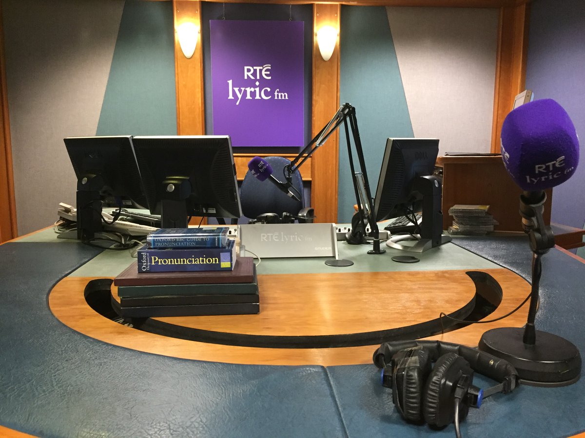 RTÉ lyric fm announces Gala Concert at UCH Limerick marking 25 years on air: rte.ie/radio/lyricfm/… @UCHLimerick @rte @RTE_Culture #lyric25