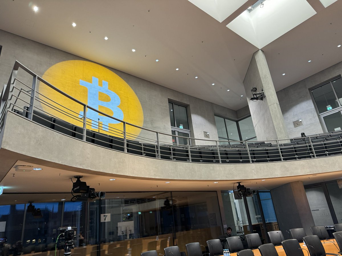 BITCOINLFG® tweet media