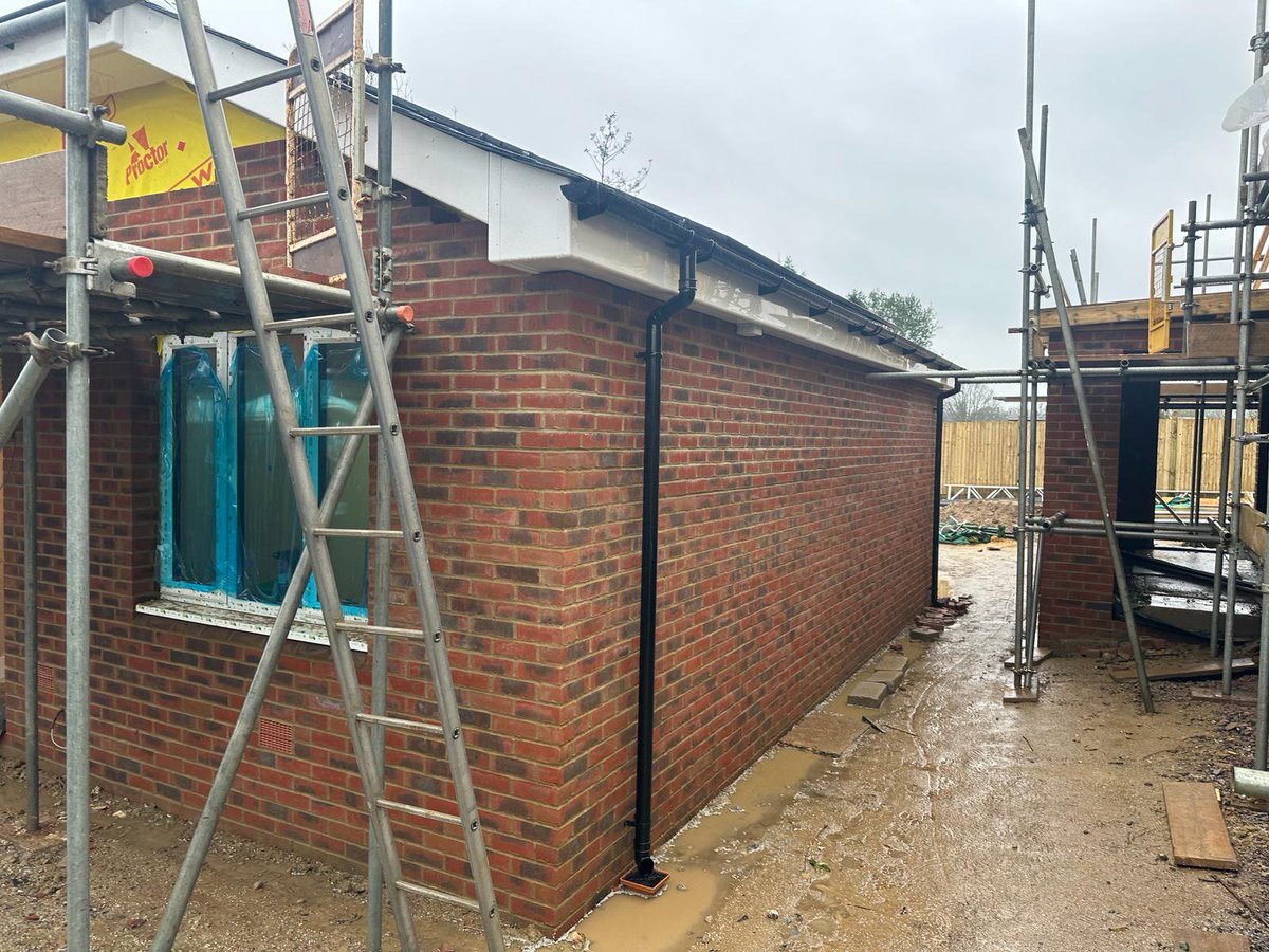 The team at Cubed Homes, one of our newest #FlyingFactory partners, are close to completing their first project using the Beattie Passive Build System. The independent #airtesting results were excellent. ✅ 0.52ACH@50pa ✅ 0.41ACH@50pa #Passivhaus