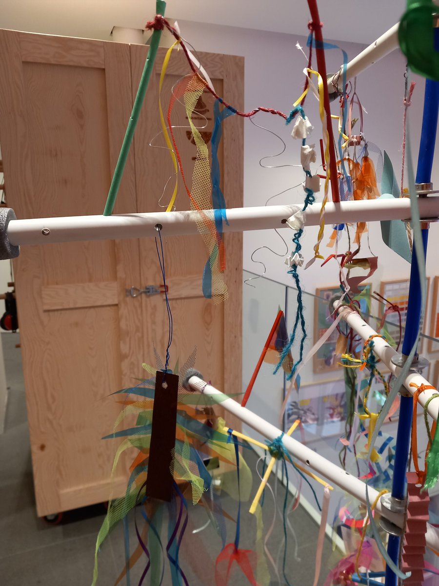 tateliverpool's tweet image. Play with light, transform your drawings with rain and ice and make wind sculptures, which you can add to this amazing wind structure created by local artist @Laura_pullig. (2/3)