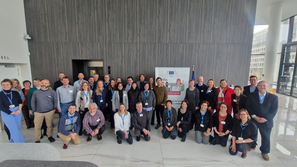 In Brussels with #SELFIEforTEACHERS_EU expert network facilitating use case implementations <a href="/EU_ScienceHub/">EU_ScienceHub</a> <a href="/EAC_eu/">EAC</a> #DEAP