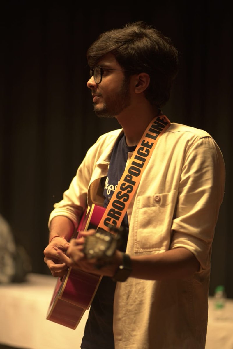 JivanshuSharma4's tweet image. My first stage performance 🥹❤️
Small Jivanshu would have never dreamt of performing in front of 500 people ❤️